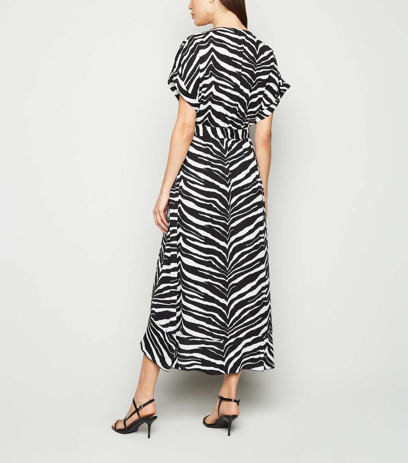 Black Zebra Print Ruffle Midi Dress Image 3
