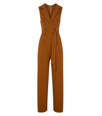 jumpsuit military look