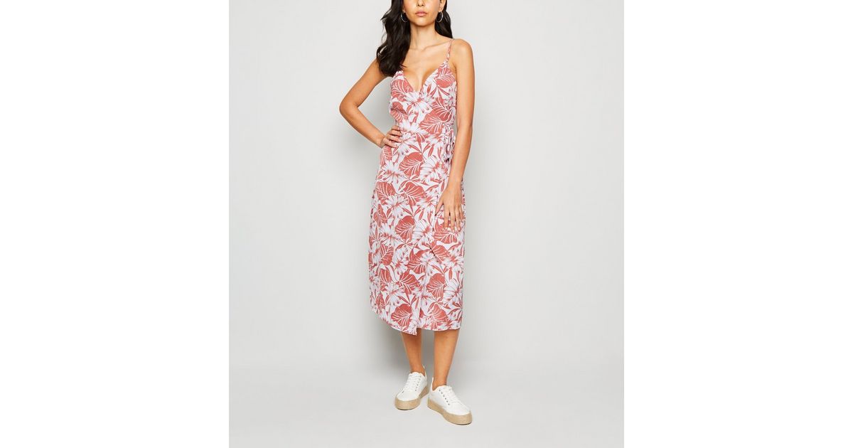 Urban Bliss Lilac Tropical Print Midi Dress | New Look