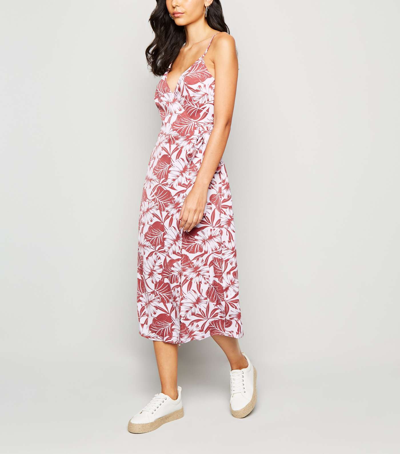 Urban Bliss Lilac Tropical Print Midi Dress Image 2