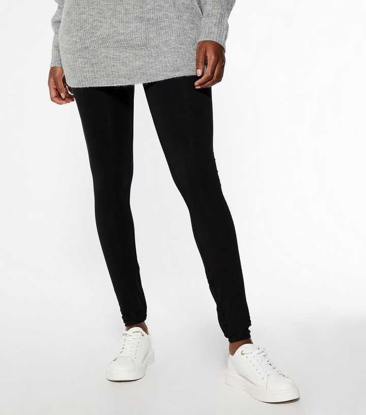 https://media2.newlookassets.com/i/newlook/654856601M1/womens/clothing/loungewear/tall-black-extra-long-leggings.jpg?strip=true&qlt=50&w=720