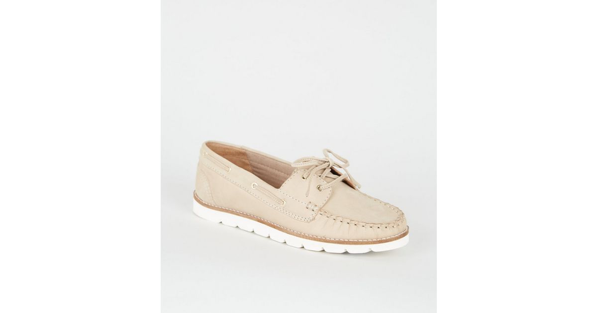 womens white leather boat shoes