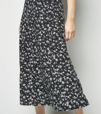 Image of Black Floral Circle Cut Midi Skirt New Look