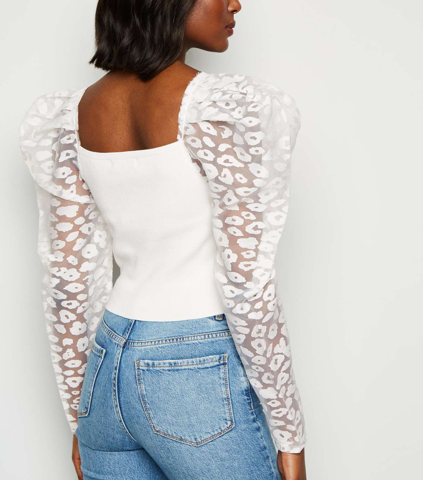 Cameo Rose Off White Leopard Puff Sleeve Top Image 3