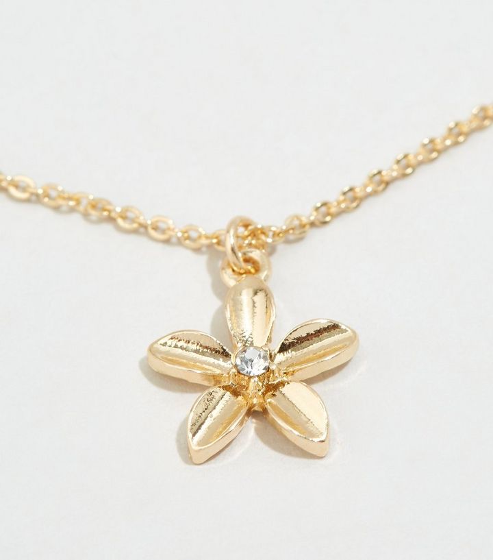 Gold Flower Pendant Necklace New Look - Gold Flower Pendant
