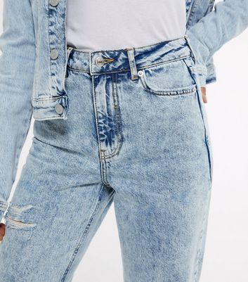 blue acid wash mom jeans