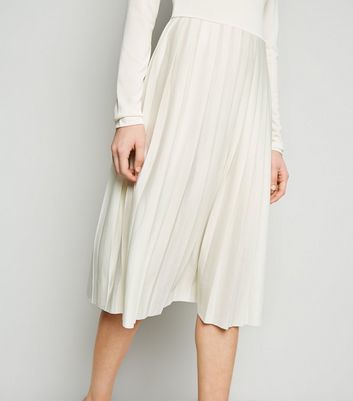 NA KD White Long Sleeve Pleated Midi Dress New Look