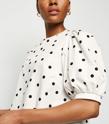 polka dot puff sleeve blouse