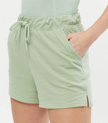 Green Shorts | Cargo, High Waisted & Denim Shorts in Green | New Look