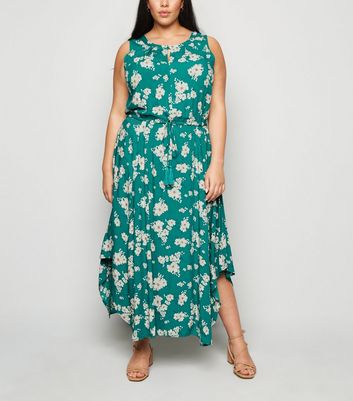Image of Apricot Curves Green Floral Midi Dress New Look