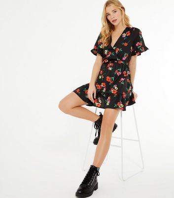 petite floral wrap dress