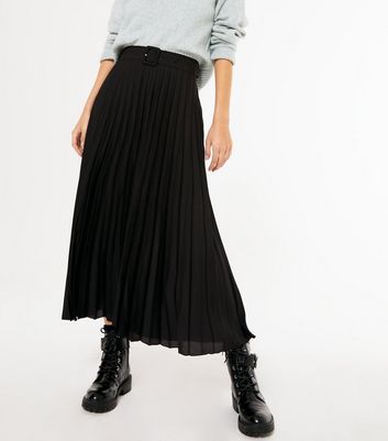 black midi skirt belt