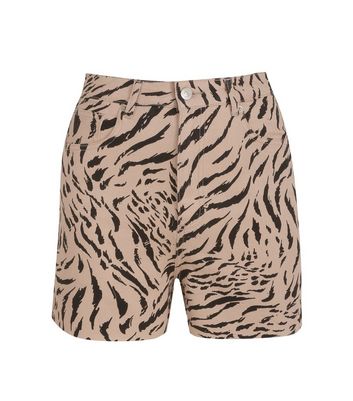 Off White Tiger Print Denim Shorts | New Look