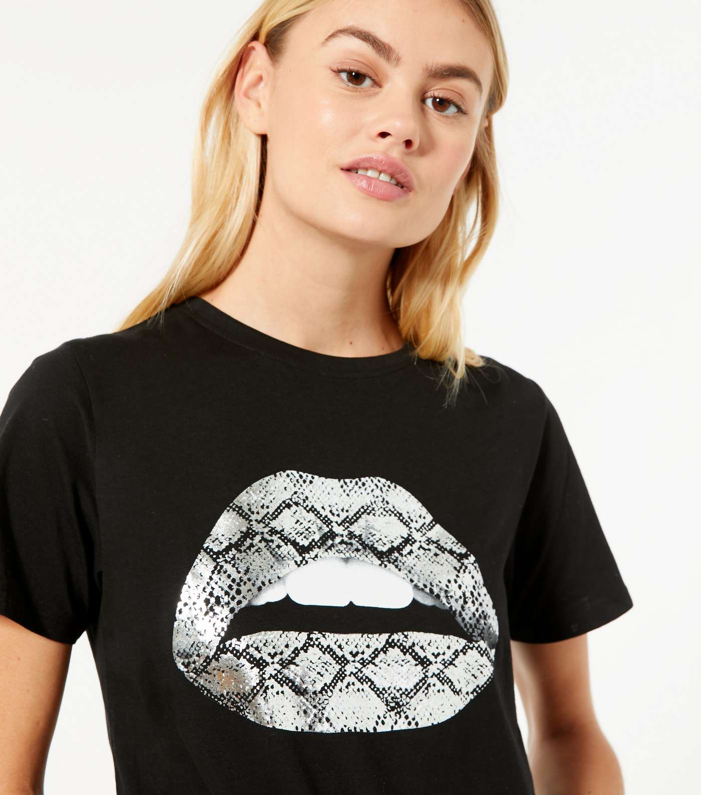 Black Metallic Snake Lips Print T-Shirt  Image 4
