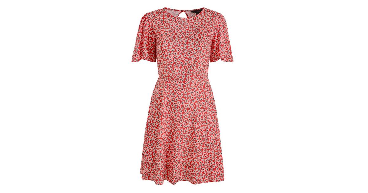 Red Daisy Flutter Sleeve Tea Dress | New Look