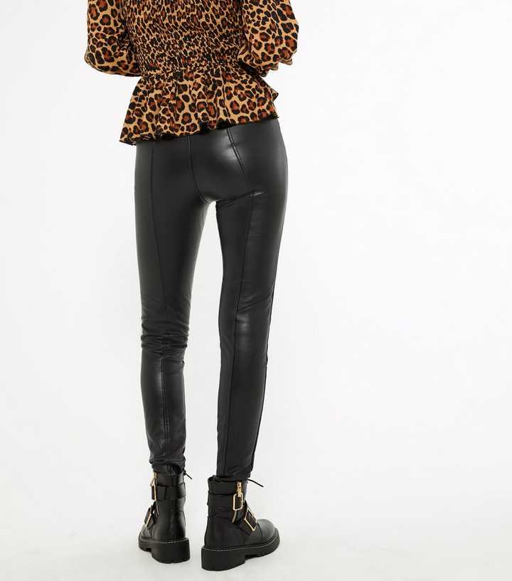 https://media2.newlookassets.com/i/newlook/667461901M2/womens/clothing/leggings/tall-black-leather-look-zip-leggings.jpg?strip=true&qlt=50&w=720