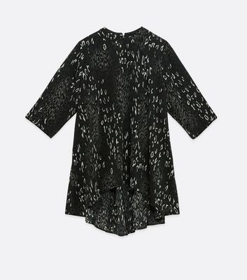 Image of Mela Curves Dark Grey Leopard Print Tunic Top New Look
