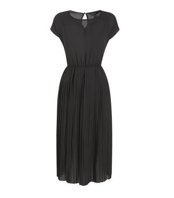 black pleated dress new look