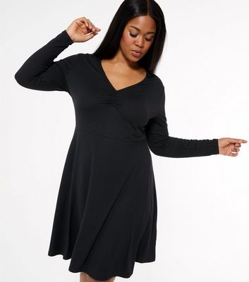 black longsleeve dress