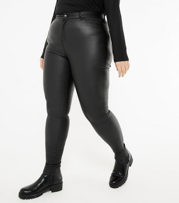 Vero Moda Curves Black Leather-Look 