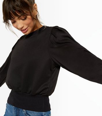 Black puff 2024 sleeve sweatshirt