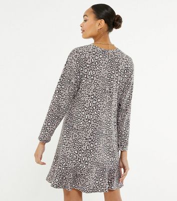 sweatshirt with a motif