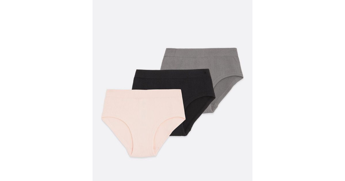https://media2.newlookassets.com/i/newlook/672679601/girls/girls-clothing/girls-underwear/girls-3-pack-black-pink-and-grey-ribbed-seamless-briefs.jpg?w=1200&h=630