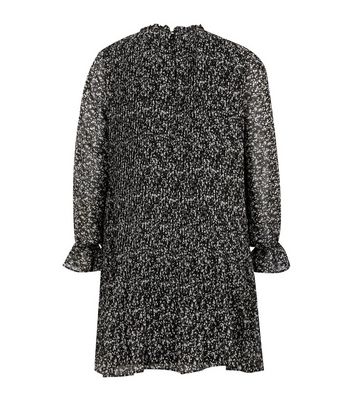 Image of Blue Vanilla Curves Black Floral Pleated Swing Dress New Look