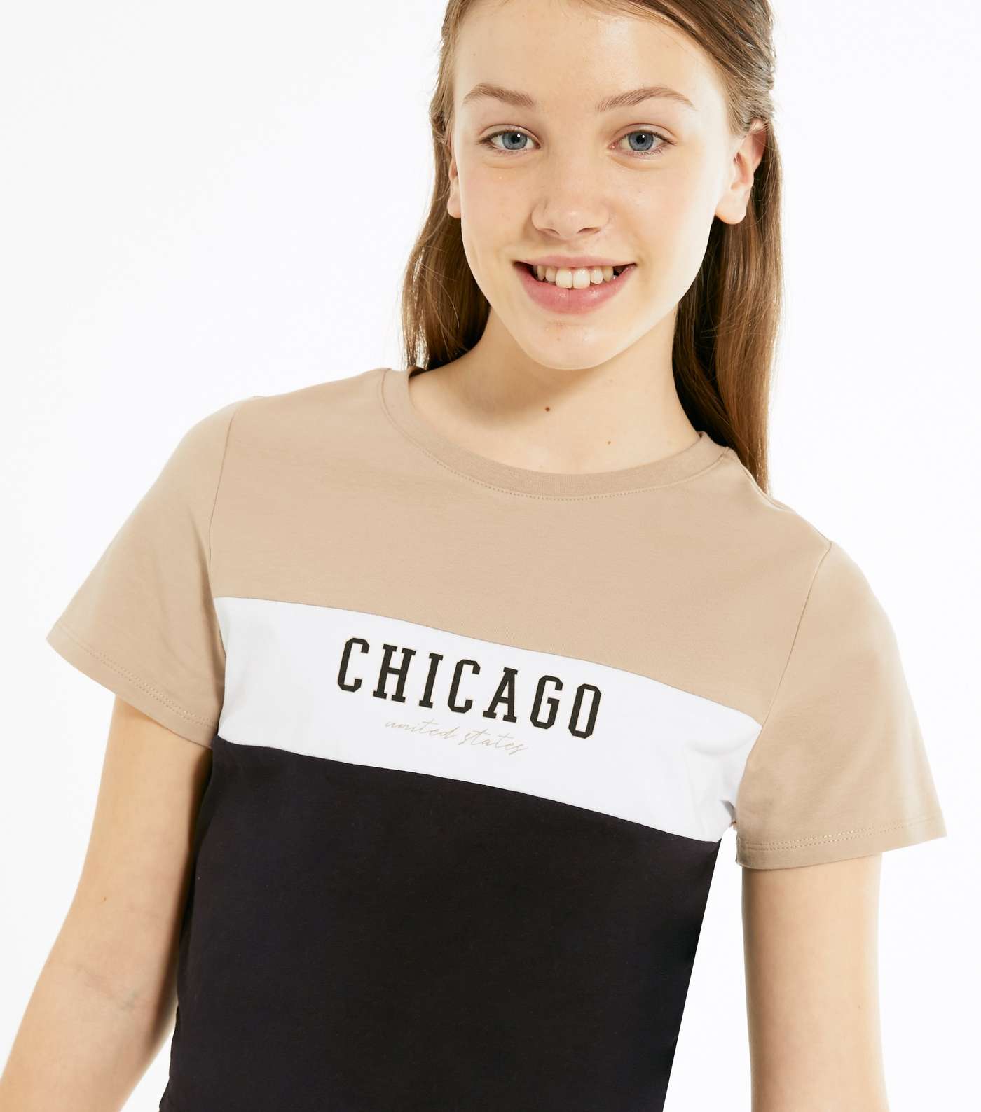Girls Light Brown Colour Block Chicago Logo T-Shirt Image 4