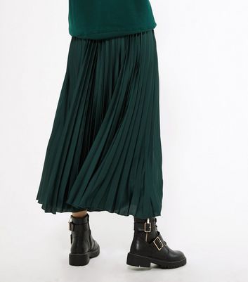 Green pleated satin outlet midi skirt new look