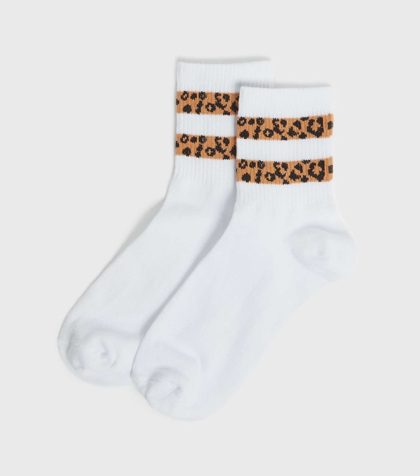 White Leopard Stripe Pattern Ankle Socks