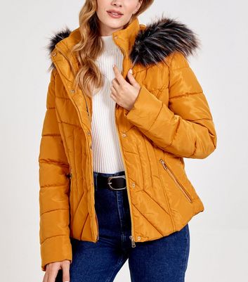 Quilted faux fur hooded 2025 padded puffer coat mustard yellow