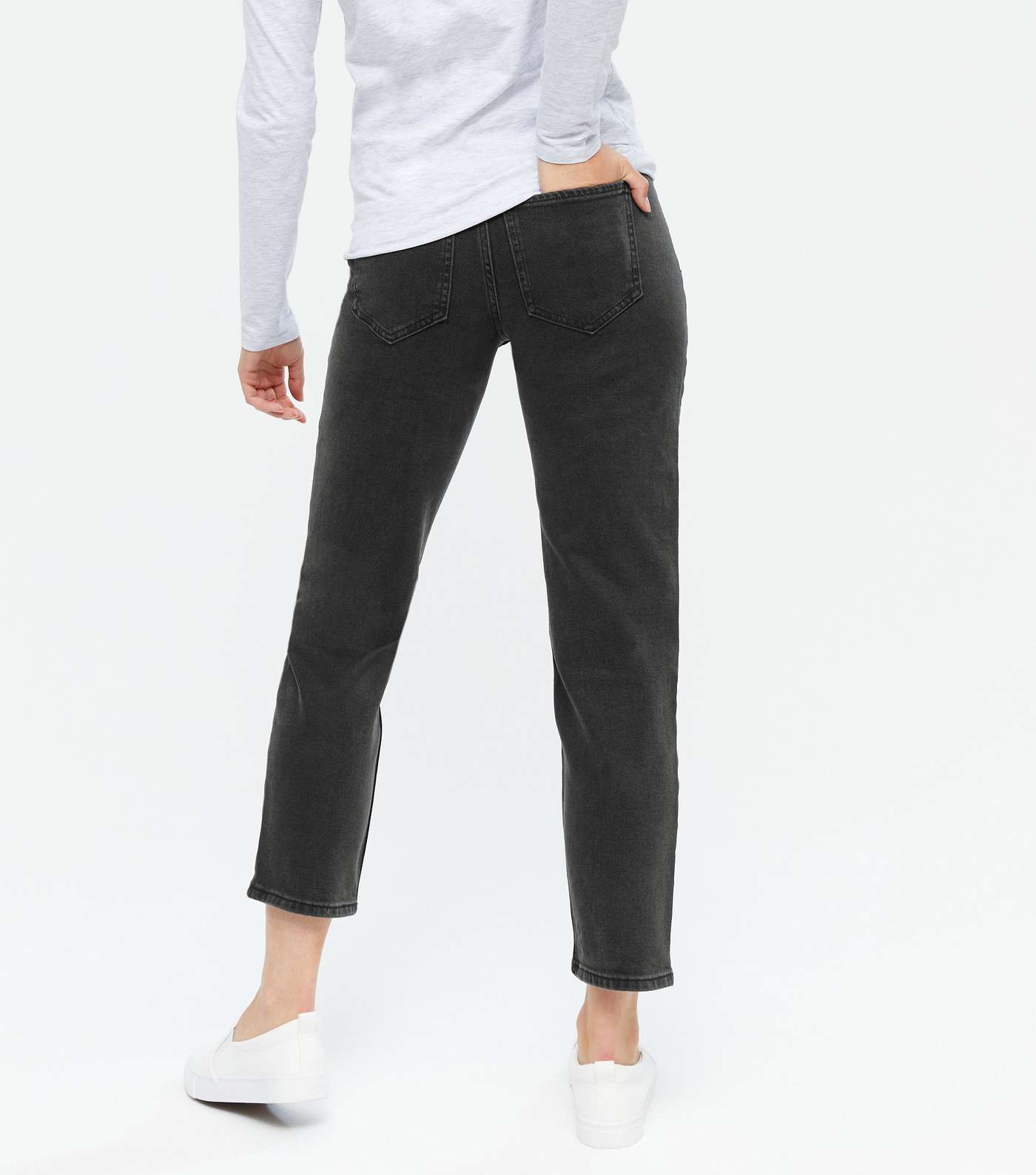 Maternity Black Ankle Grazing Over Bump Hannah Straight Leg Jeans Image 4
