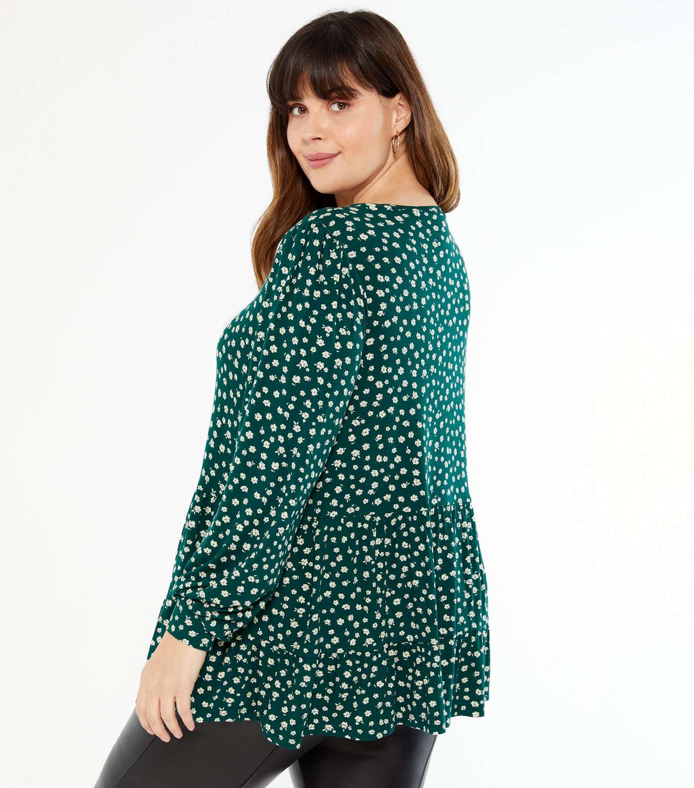 Curves Green Ditsy Floral Tiered Hem Puff Sleeve Top Image 3