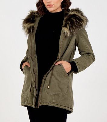 parka with fur hood