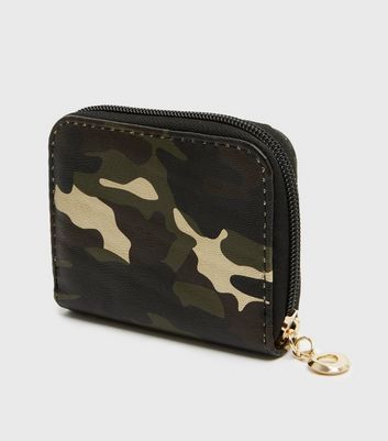 small camo purse