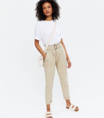 belted beige trousers