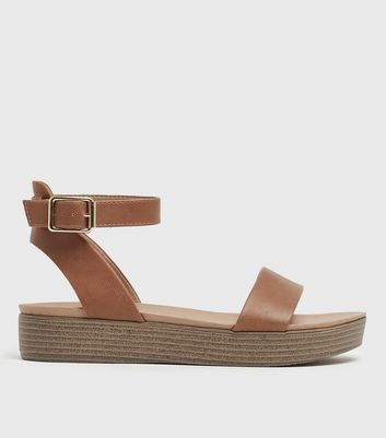 Flatform tan online sandals