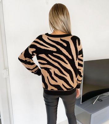 Damen Bekleidung AX Paris Camel Zebra Print Jumper