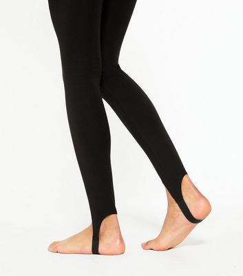 black stirrup tights