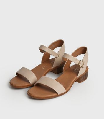 Low heel new look hot sale sandals