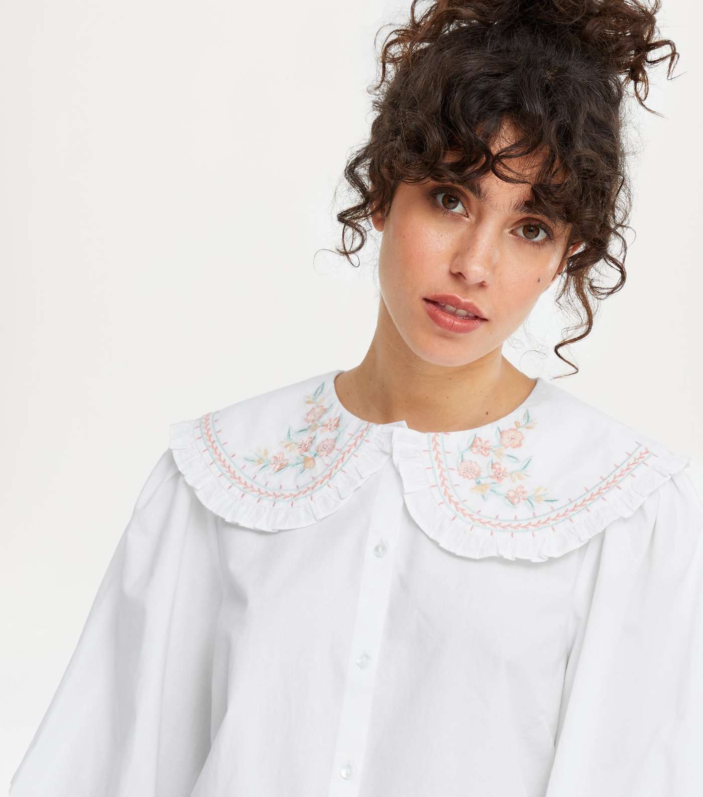 White Floral Embroidered Collar Puff Sleeve Shirt Image 3