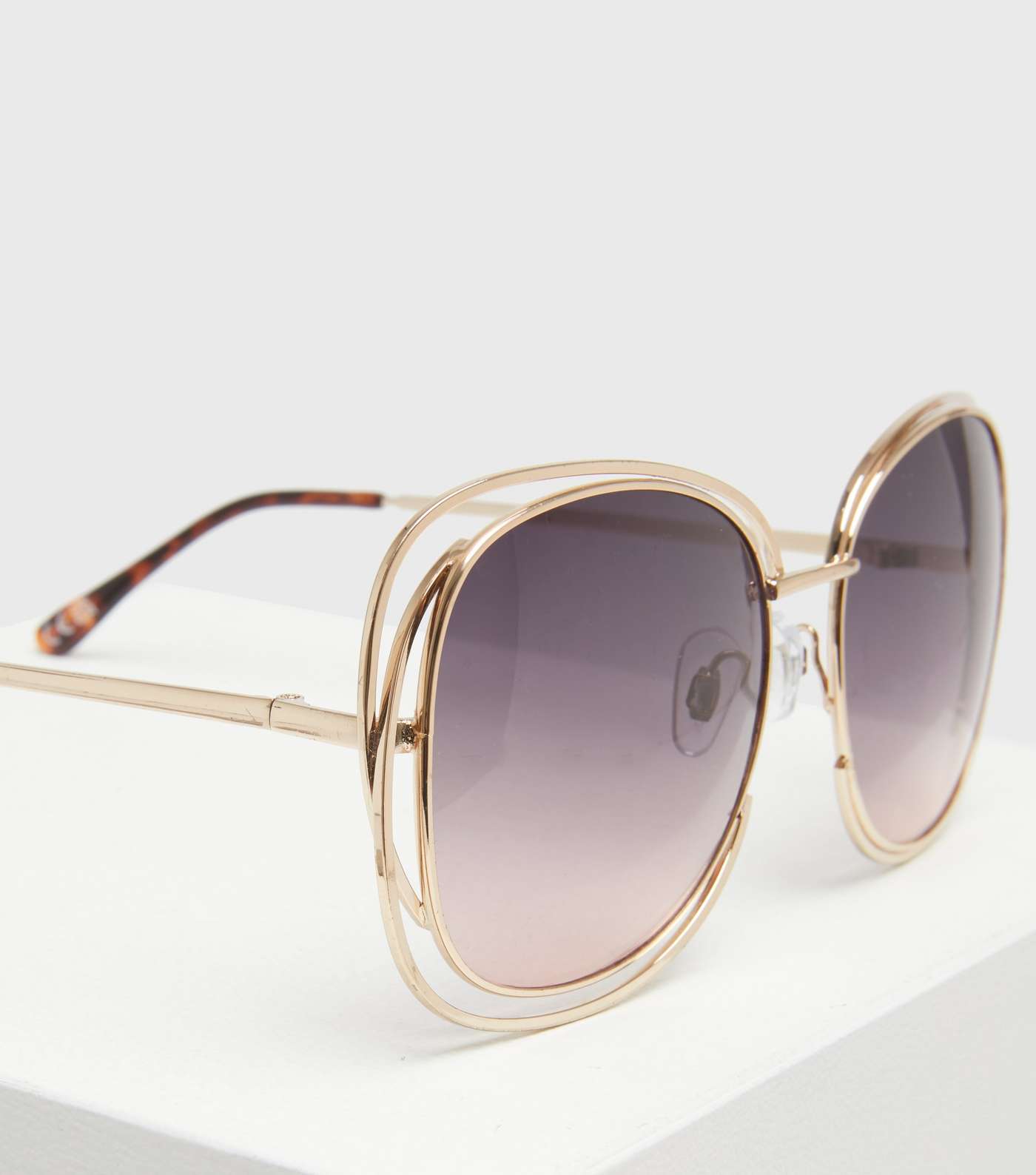Gold Metal Oversized Rectangle Sunglasses Image 3