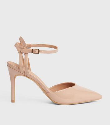 pale pink patent shoes