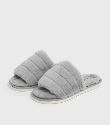 slider slippers fluffy