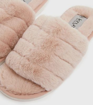 Pink Fluffy Padded Faux Fur Slider Slippers New Look