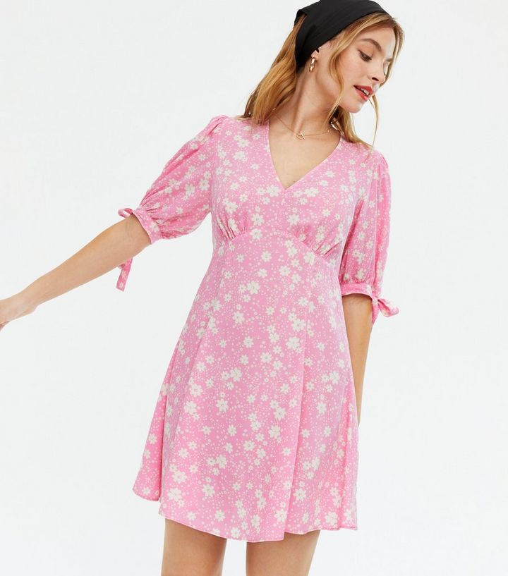 Petite Pink Floral Tie Sleeve Mini Dress New Look