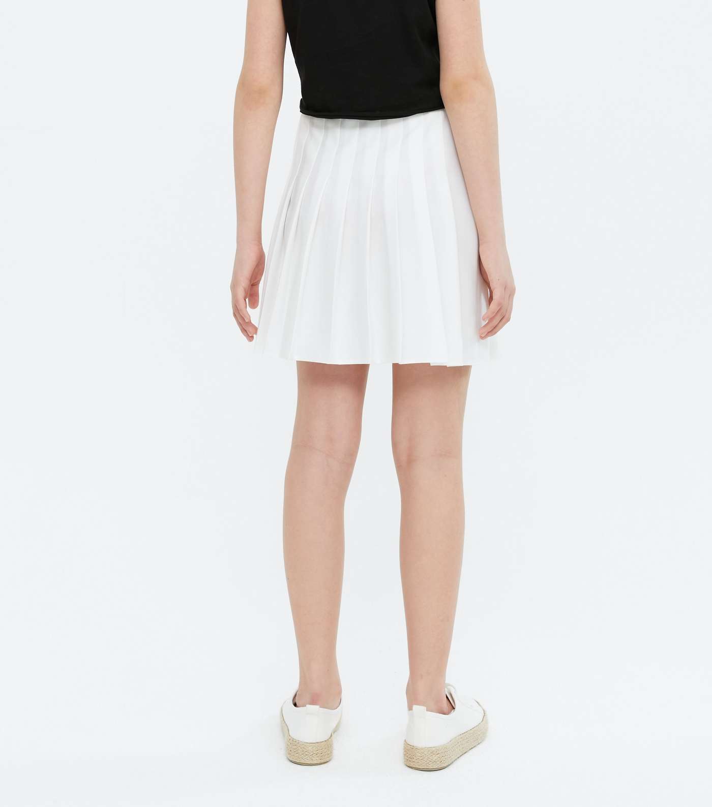 Girls White Pleated Mini Tennis Skirt Image 4