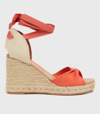 Coral wedges deals