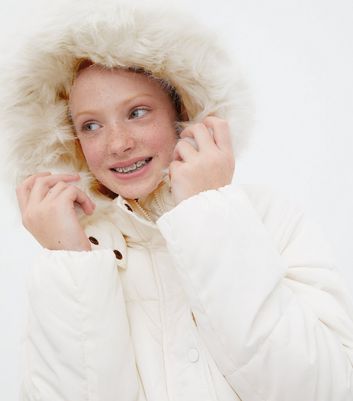 Girls white hot sale fur jacket